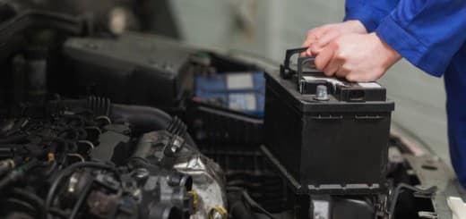 Cómo instalar baterías de auto